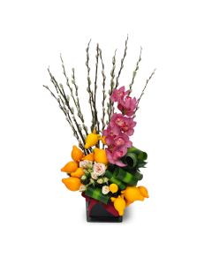 Affluent Home flower arrangement